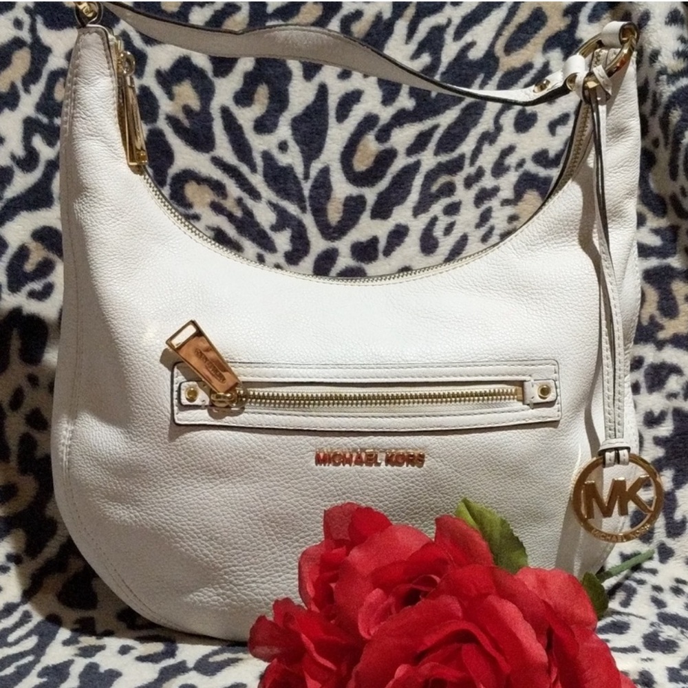 Michael Kors Rhea SM Fringe Messenger Shoulder/Hobo/Crossbody Bag Optic White